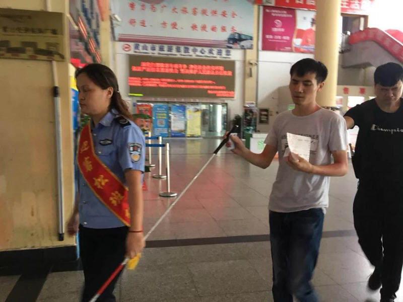 黃山汽車客運總站認(rèn)真做好旅客服務(wù)質(zhì)量工作