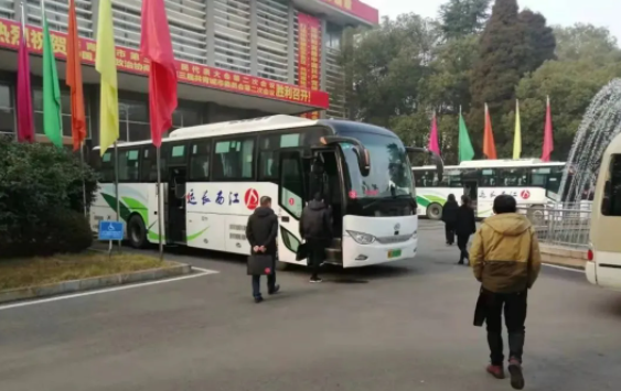 九江長運、景德鎮(zhèn)長運圓滿完成大型運輸任務(wù)