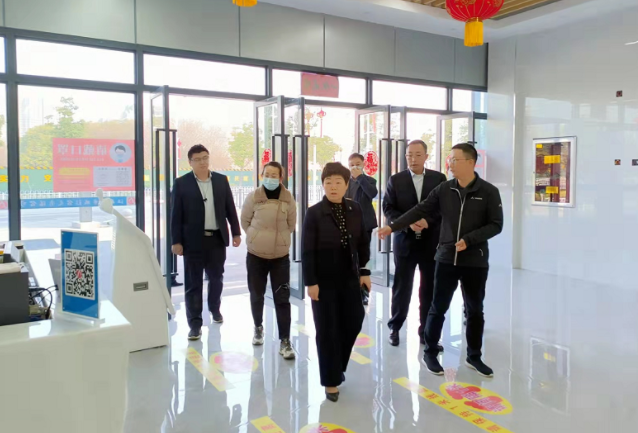 都市城際公交：車(chē)小琴一行調(diào)研新洪大客運(yùn)驛站運(yùn)營(yíng)工作