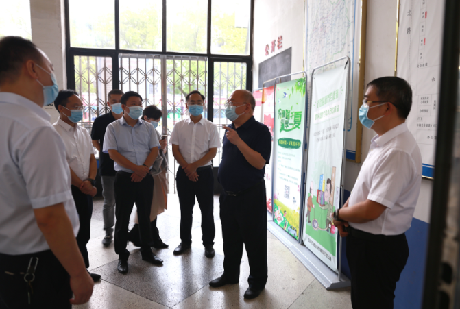 省委宣傳部領(lǐng)導(dǎo)深入萍鄉(xiāng)長運督導(dǎo)文明創(chuàng)建、疫情防控工作