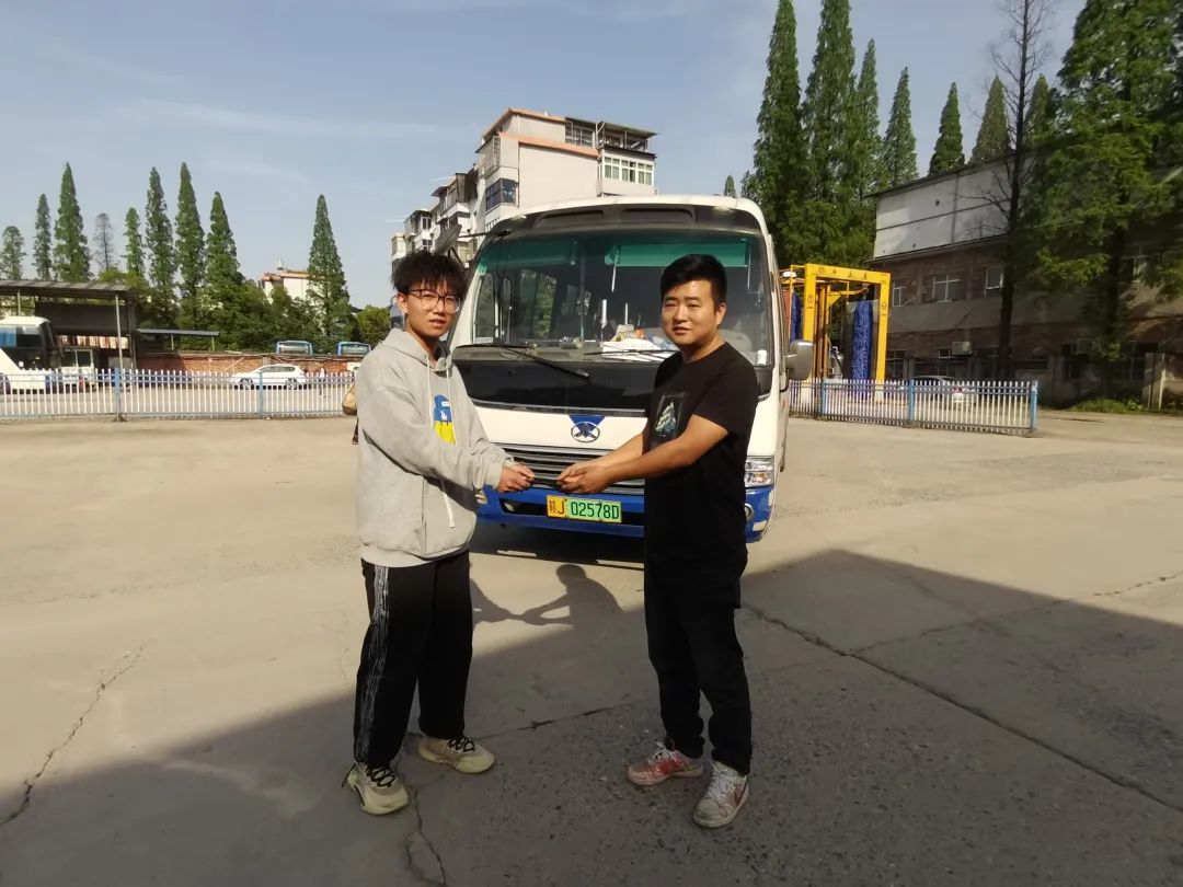 萍鄉(xiāng)長運：“機”不可失！客車上遺失手機 工作人員找回獲感謝信