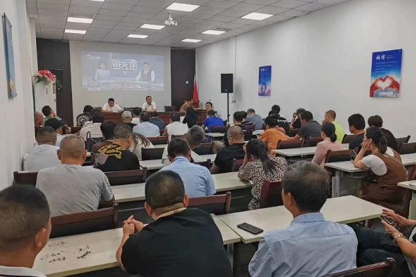 景德鎮(zhèn)長運：昌江公司召開8月份駕駛員安全、機務(wù)例會