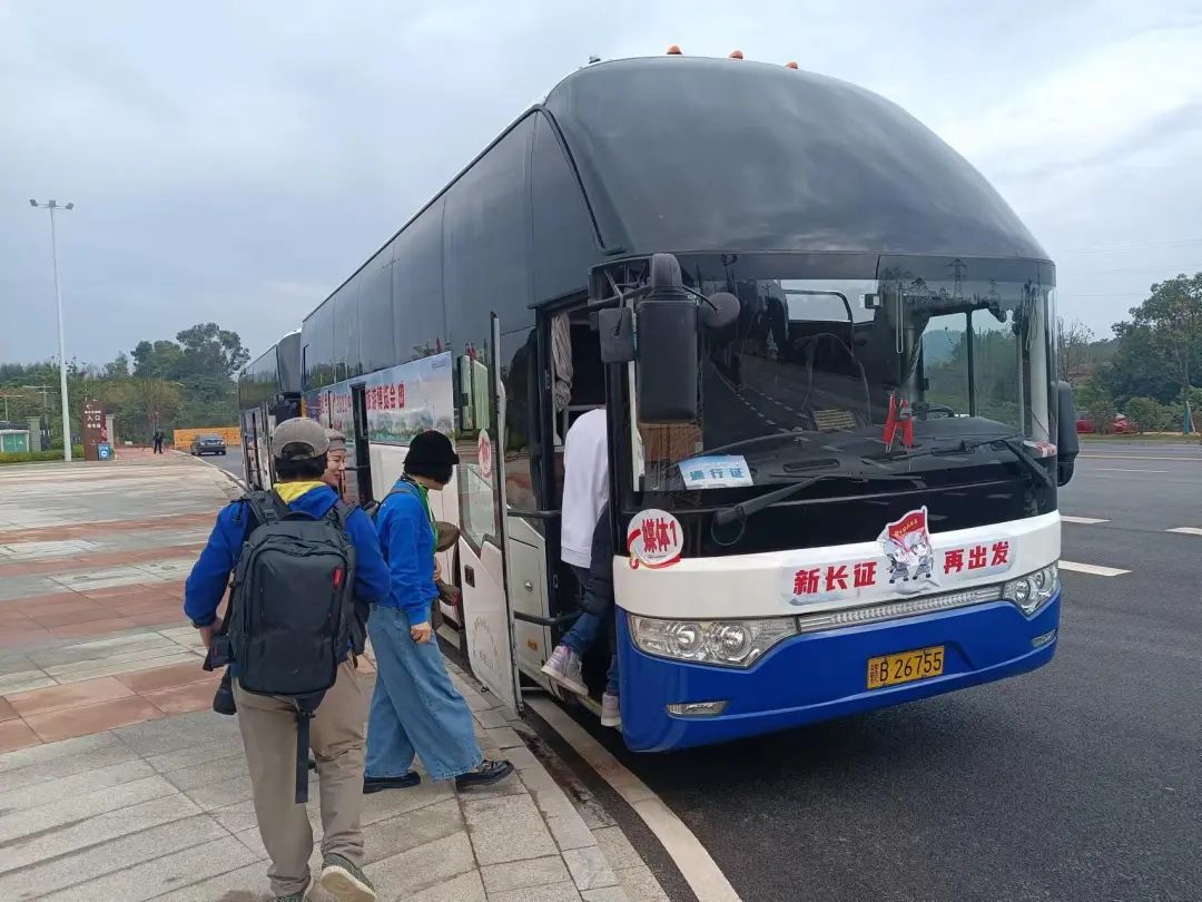 贛州方通:順利完成紅博會(huì)運(yùn)輸服務(wù)保障任務(wù)