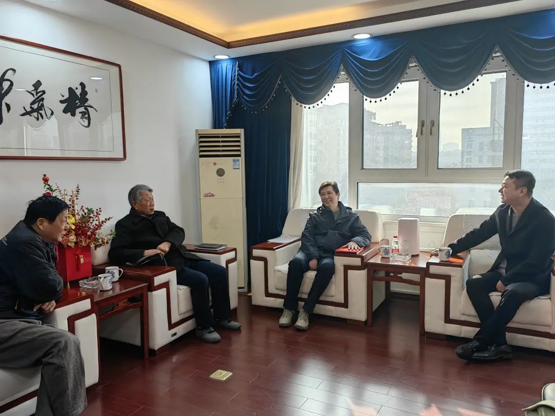 上饒市企聯(lián)（協(xié)）領(lǐng)導(dǎo)走訪調(diào)研上饒汽運