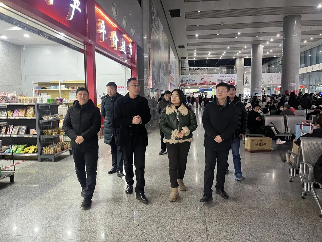 都市城際公交：省交通運(yùn)輸廳領(lǐng)導(dǎo)來到南昌長途汽車西站督導(dǎo)春運(yùn)工作