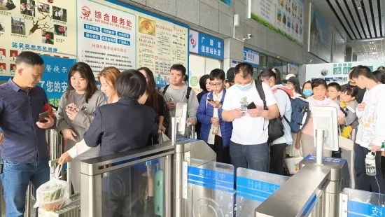 江西長(zhǎng)運(yùn)圓滿(mǎn)完成五一運(yùn)輸工作