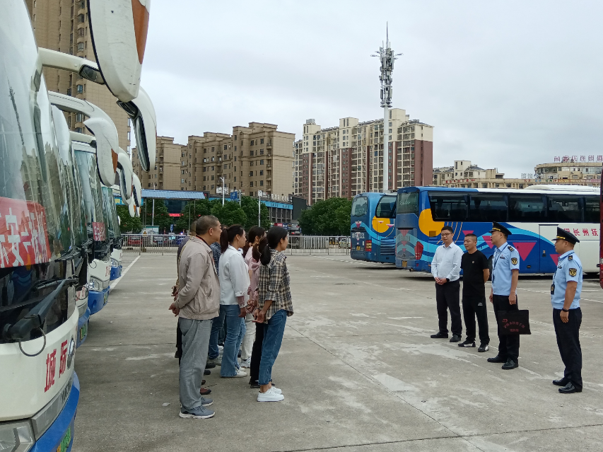 撫州長運(yùn) 召開高考期間運(yùn)輸服務(wù)保障部署會