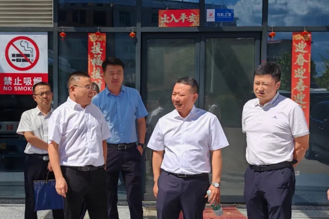 李偉一行調(diào)研上饒汽運、婺源公交