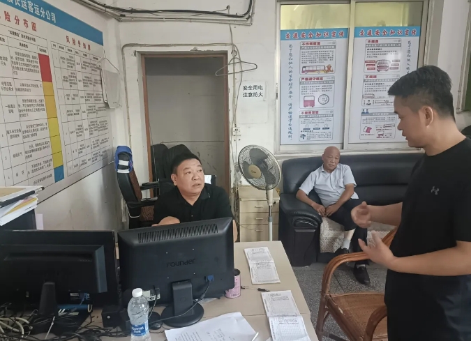 景德鎮(zhèn)長(zhǎng)運(yùn):開(kāi)展高溫天氣安全、機(jī)務(wù)工作持續(xù)性督導(dǎo)檢查