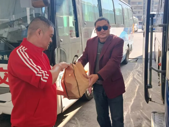 暖新聞 || 撫州長運:高效服務 找回乘客遺失物品