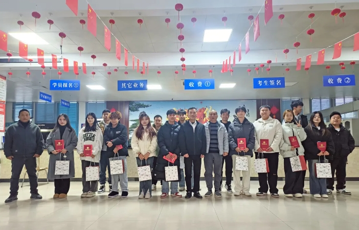 上饒汽運(yùn):駕校首屆短視頻評(píng)選活動(dòng)圓滿落幕 學(xué)車精彩瞬間燃爆網(wǎng)絡(luò)