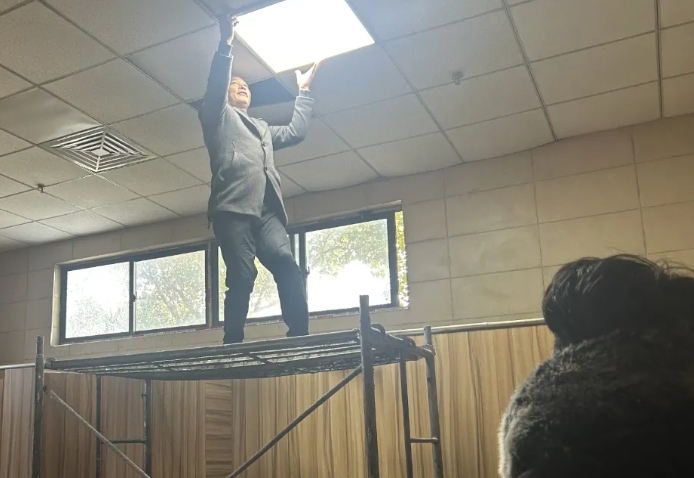 鄱陽(yáng)長(zhǎng)運(yùn) 車(chē)站貼心服務(wù)贏贊譽(yù)