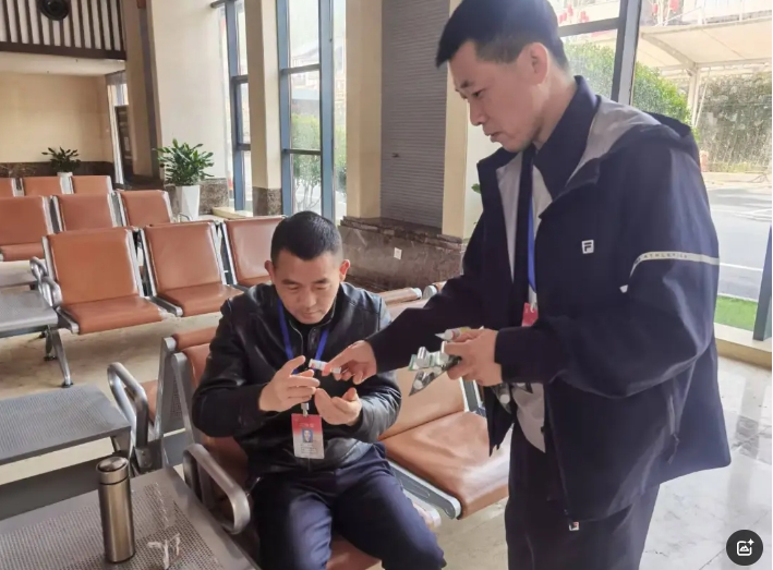 吉安長運(yùn)：羊獅慕公司暖心舉措 筑牢景區(qū)交通安全防線