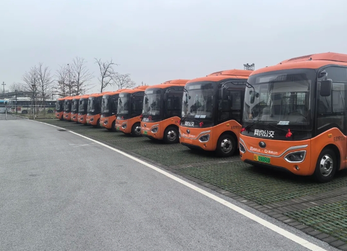 鷹潭公交:網(wǎng)約公交服務(wù)升級(jí) 綠色出行再添新動(dòng)力