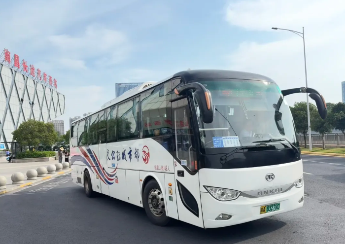 都市城際公交：與江西航空職業(yè)技術學院成功簽署長期運輸服務協(xié)議